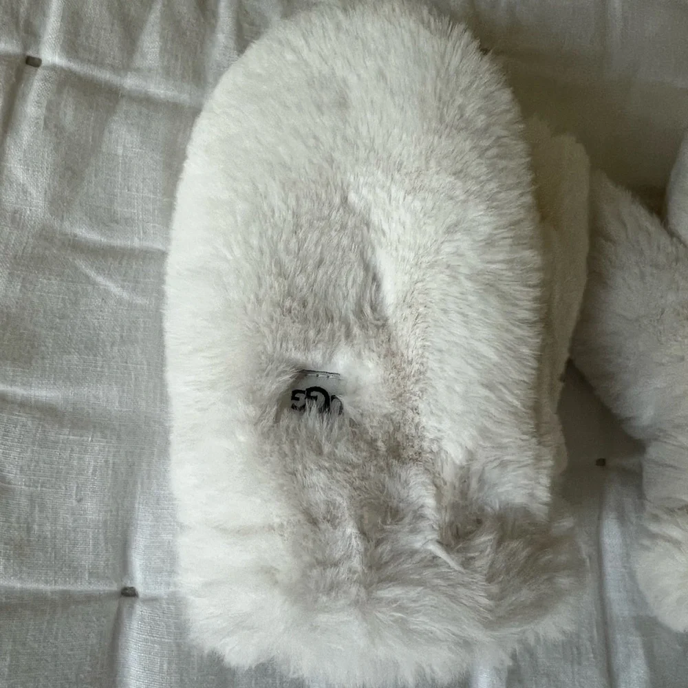 UGG Kids Faux Fur Mittens